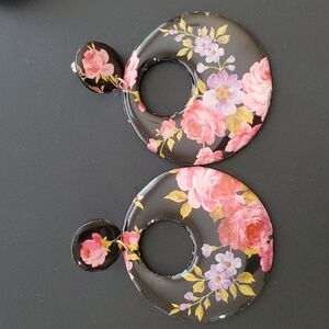 Hand-made Hand Crafted Floral Vibes Resin Earrings New